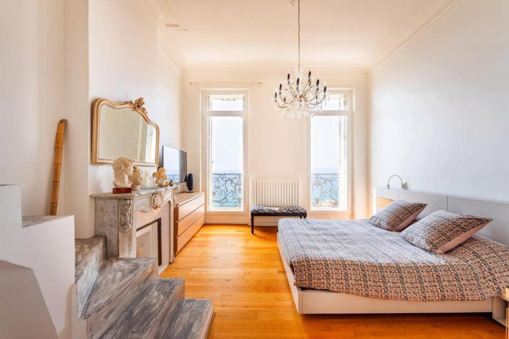 Appartement Sur La Corniche Kennedy Face A La Mer Марсилия Екстериор снимка