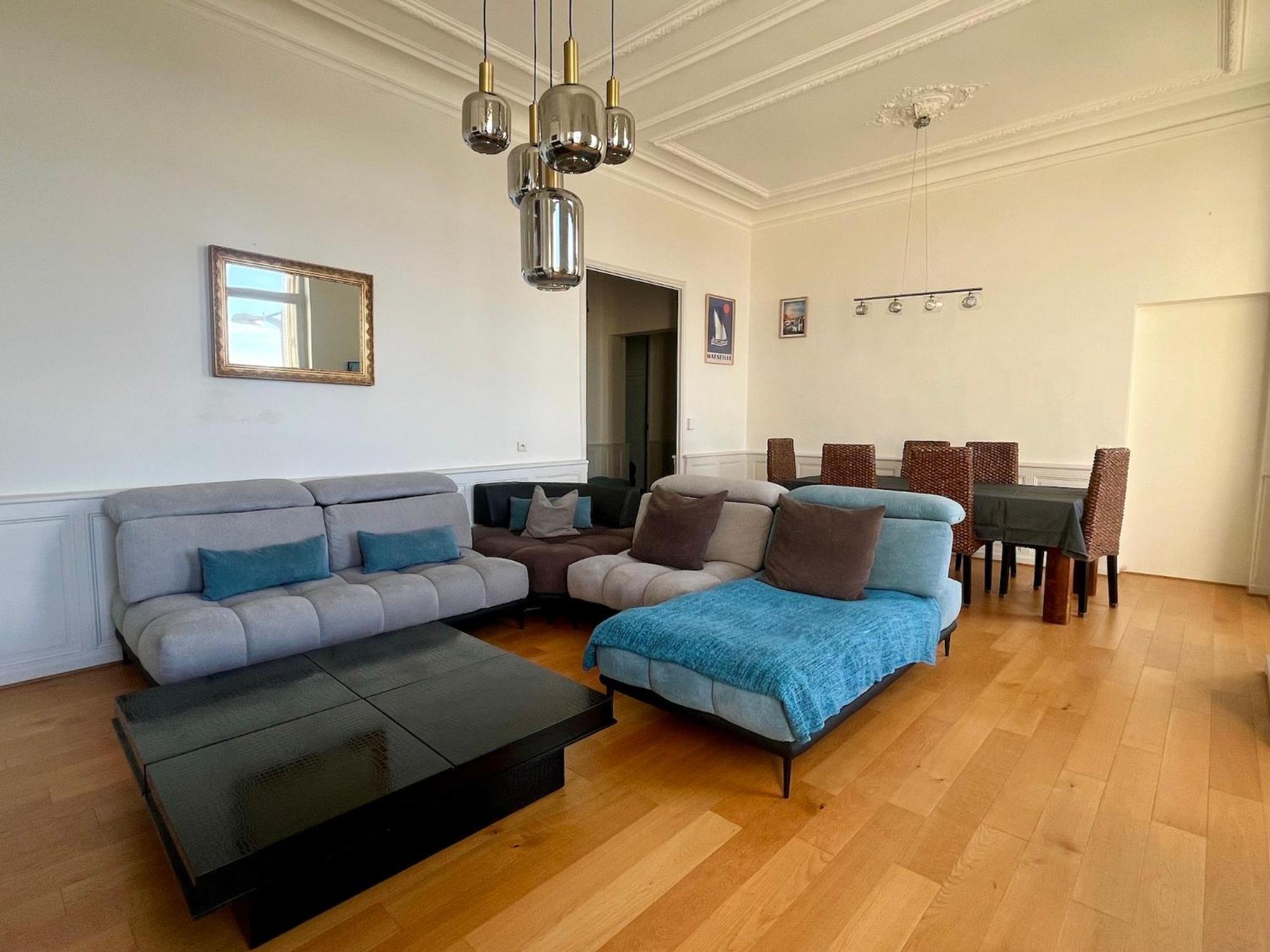 Appartement Sur La Corniche Kennedy Face A La Mer Марсилия Екстериор снимка